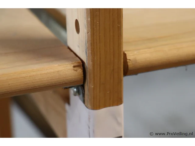 Stelling, hout - 18x staanders van 49x2,7x209cm & 80x liggers van 117x1,8x49cm - afbeelding 3 van  4