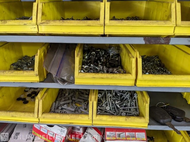 Stelling met magazijnbakken - afbeelding 2 van  13