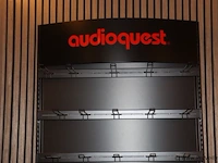 Stelling met opdruk "audioquest" - 89x43x209cm - afbeelding 2 van  4