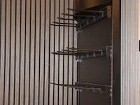 Stelling met opdruk "audioquest" - 89x43x209cm - afbeelding 3 van  4