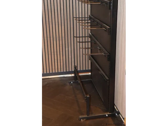 Stelling met opdruk "audioquest" - 89x43x209cm - afbeelding 4 van  4