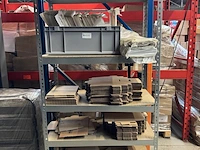 Stelling met verzendmateriaal, enveloppen en dozen - afbeelding 1 van  7