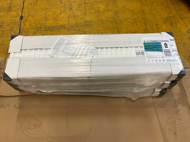 Stelrad novello 8 type 22 radiator (3x) - afbeelding 1 van  4