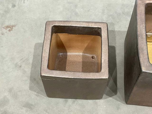 Stenen bloembakken (16x) - afbeelding 6 van  7