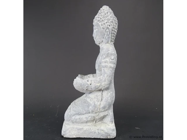 Stenen boeddha - afbeelding 3 van  5