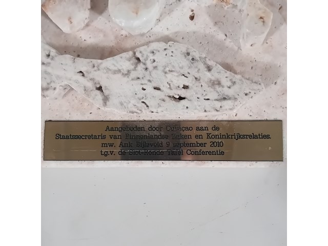 Stenen kunstwerk, rien te hennepe, verbondenheid - afbeelding 2 van  5