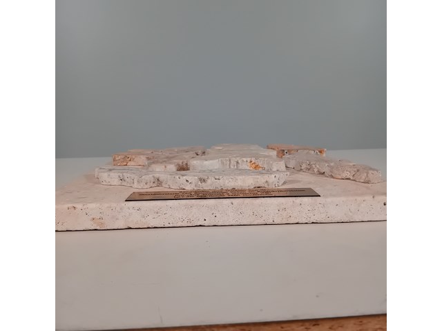 Stenen kunstwerk, rien te hennepe, verbondenheid - afbeelding 4 van  5