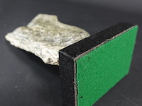 Stenen sculptuur vrouwen torso - afbeelding 5 van  5