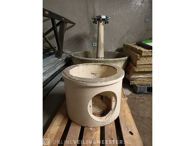 Stenen spoelbak met 8x kraan - afbeelding 5 van  6