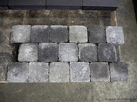 Stenen van beton voor de tuin - kleur antraciet - 14x14x8cm - 17,3m² - afbeelding 1 van  1