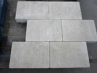 Stenen van beton voor de tuin (ca. 13m²) - afbeelding 1 van  1