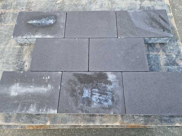 Stenen van beton voor de tuin (ca. 30m²) - afbeelding 2 van  2