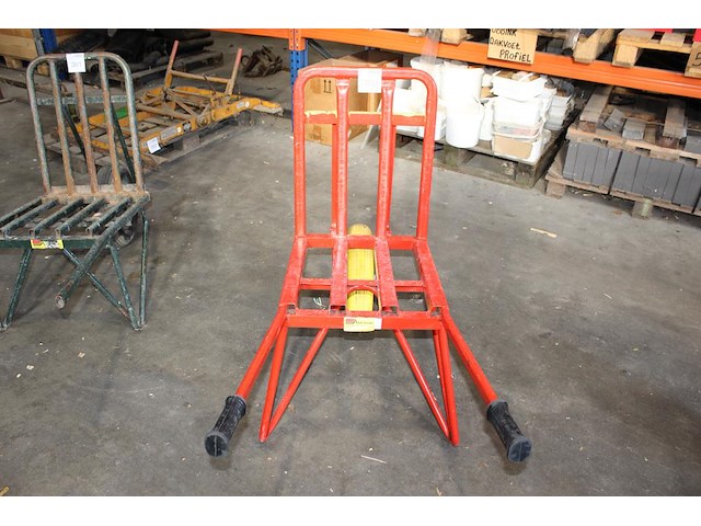 Stenenkruiwagen. - afbeelding 1 van  2