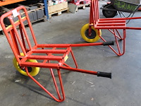 Stenenkruiwagen. - afbeelding 2 van  2