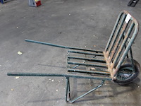 Stenenkruiwagen. - afbeelding 2 van  2