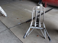 Stenenkruiwagen. - afbeelding 1 van  2