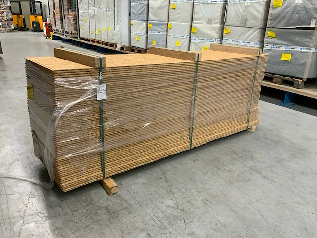 Sterling osb plaat 2500x675x15mm (60x) - afbeelding 1 van  6