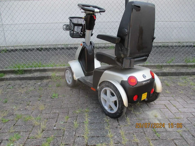 Sterling trophy - scootmobiel - scooter - afbeelding 8 van  9