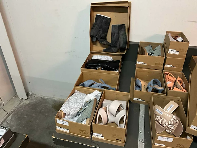 Steve madden damesschoenen (maat 37) (5x) - afbeelding 1 van  8