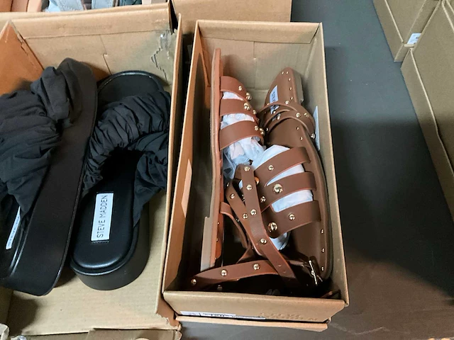Steve madden damesschoenen (maat 39) (5x) - afbeelding 4 van  7