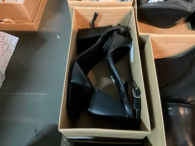 Steve madden damesschoenen (maat 41) (7x) - afbeelding 9 van  10