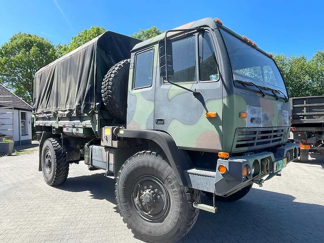 Steward stevenson - m1078 a1 4x4 automaat - vrachtwagen - afbeelding 23 van  35