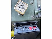 Steward stevenson - m1078 a1 4x4 automaat - vrachtwagen - afbeelding 32 van  35