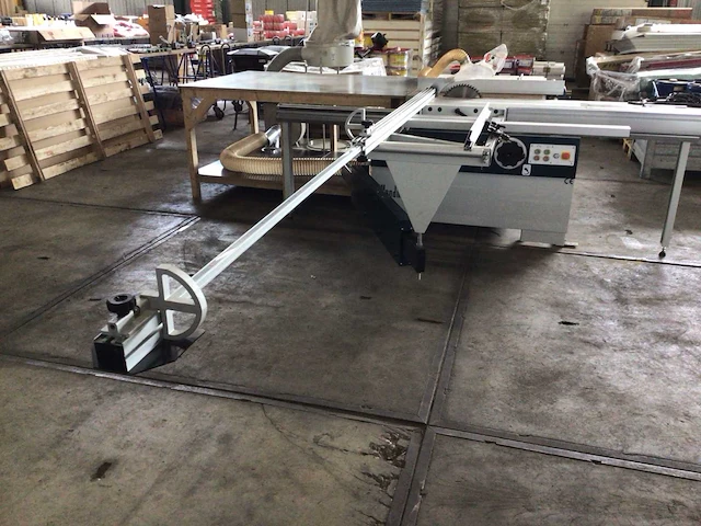Stey d300m formaatcirkelzaagmachine met afzuiginstallatie - afbeelding 2 van  10