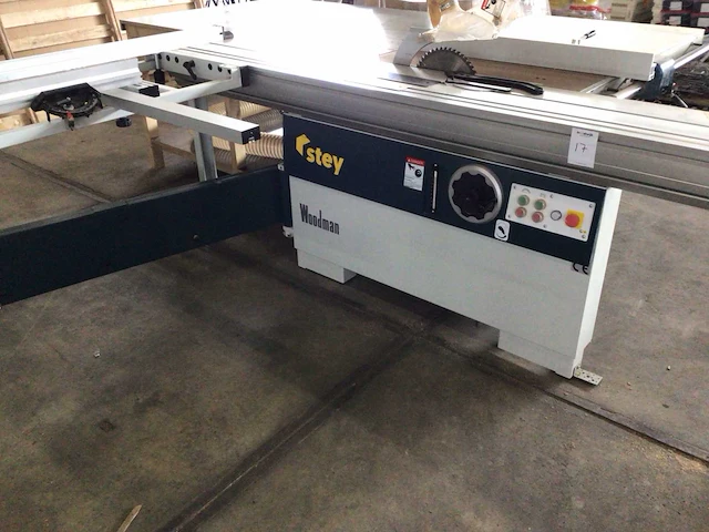 Stey d300m formaatcirkelzaagmachine met afzuiginstallatie - afbeelding 7 van  10