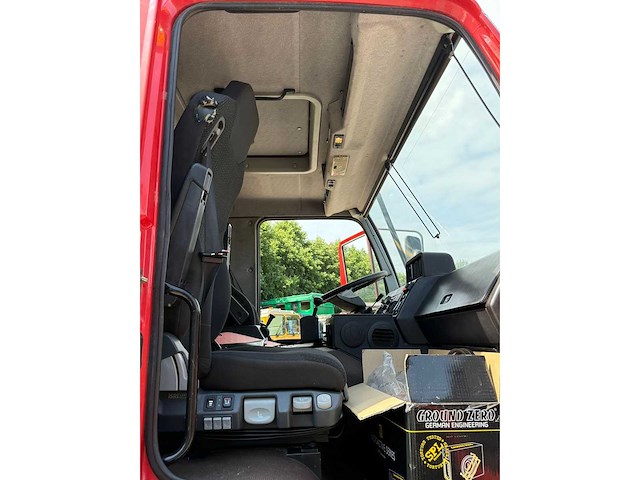 Steyr - 13s26 4x4 - vrachtwagen expeditie truck - afbeelding 18 van  34