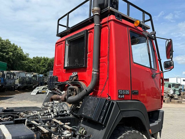 Steyr - 13s26 4x4 - vrachtwagen expeditie truck - afbeelding 32 van  34