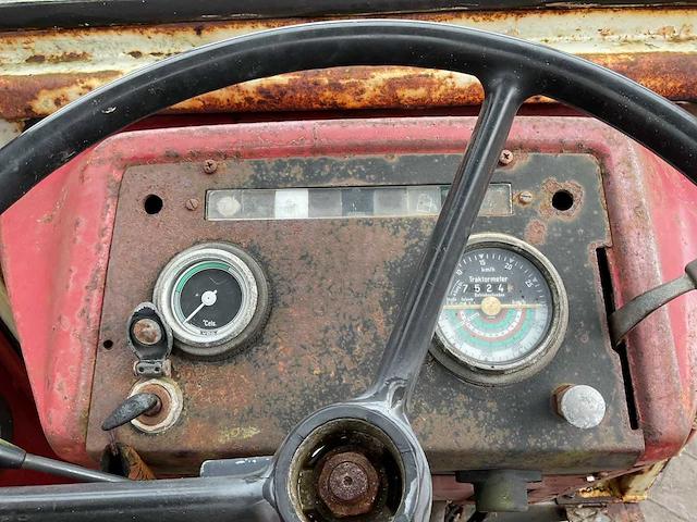 Steyr - 545 - tweewielaangedreven landbouwtractor - afbeelding 2 van  12