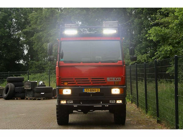 Steyr - vrachtwagen - afbeelding 16 van  46