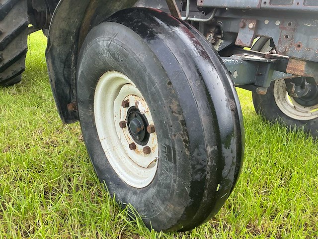 Steyr 8120 - afbeelding 9 van  30