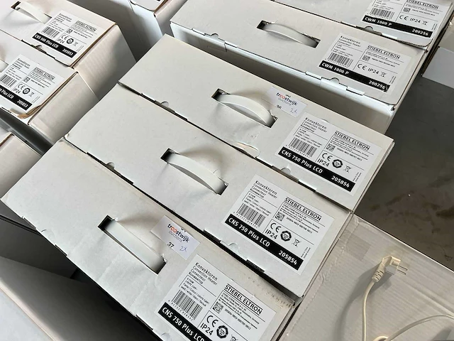 Stiebel eltron - cns 750 plus lcd - elektrische convector kachel (2x) - afbeelding 1 van  3