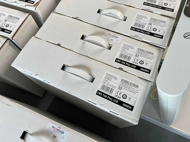 Stiebel eltron - cns 750 plus lcd - elektrische convector kachel (2x) - afbeelding 1 van  3