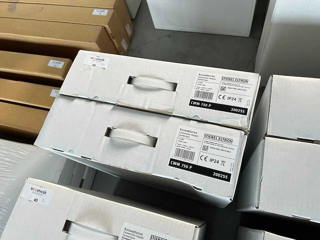 Stiebel eltron - cns 750 plus lcd - elektrische verwarming (2x) - afbeelding 1 van  3