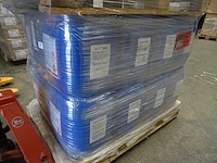 Stiebel eltron - meg - warmtedragervloeistof concentraat 30l (16x) - afbeelding 3 van  3