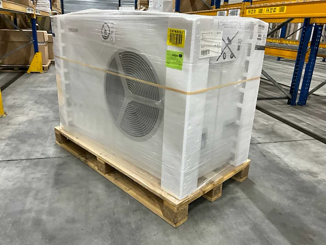 Stiebel eltron wpl 15acs warmtepomp buitendeel monoblock 15kw - afbeelding 1 van  9