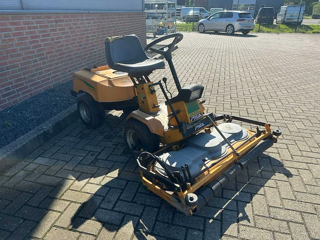 Stiga - park - zitmaaier - afbeelding 2 van  6