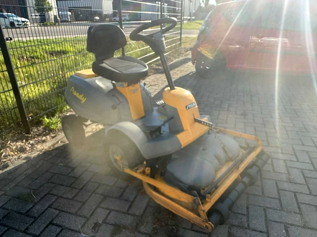 Stiga - ready - zitmaaier - afbeelding 2 van  5