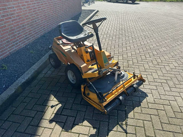 Stiga - villa - zitmaaier - afbeelding 2 van  6