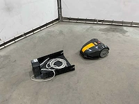 Stiga autoclip m5 robot maaier - afbeelding 1 van  8