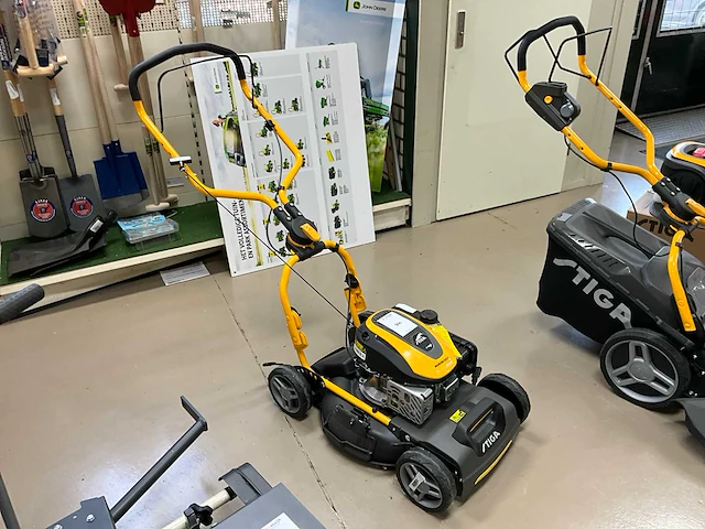Stiga multiclip 547 d grasmaaier - afbeelding 3 van  10