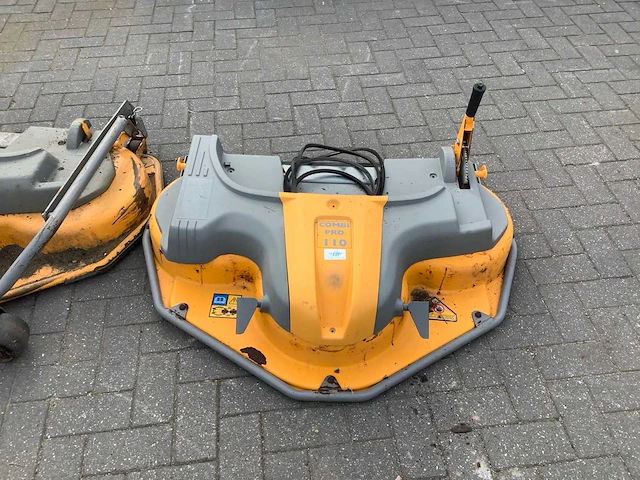 Stiga park 110pro maaidek zitmaaier maaidek (2x) - afbeelding 2 van  6