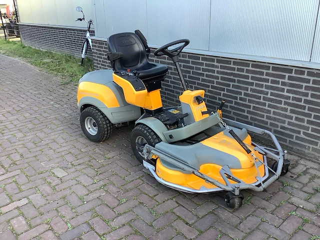 Stiga park pro swan 4wd zitmaaier - afbeelding 1 van  9