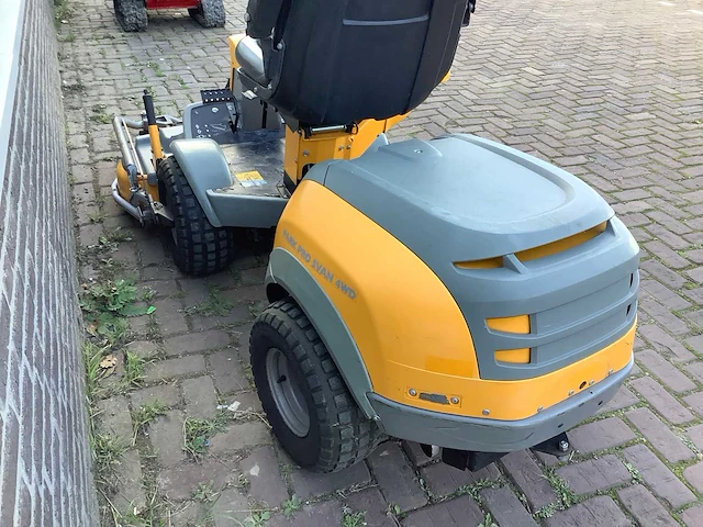 Stiga park pro swan 4wd zitmaaier - afbeelding 9 van  9