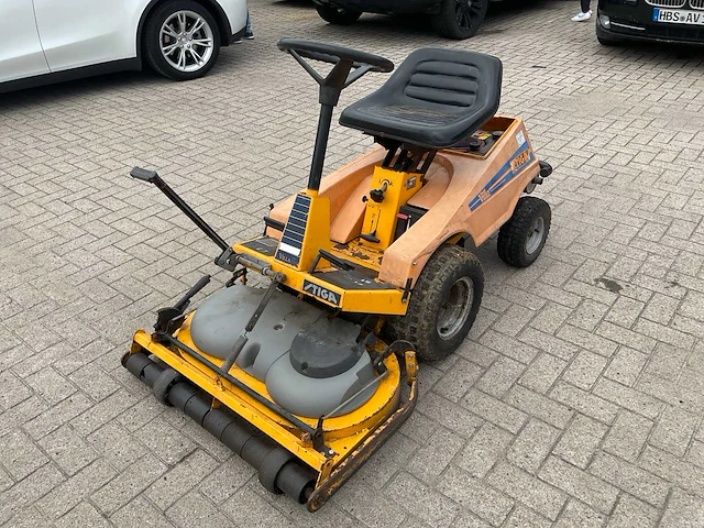 Stiga villa 8e grasmaaier - afbeelding 1 van  13