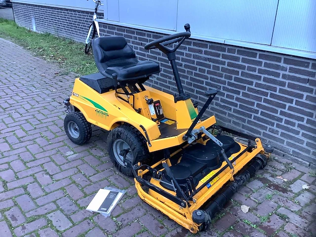 Stiga villa hst grasmaaier - afbeelding 1 van  6