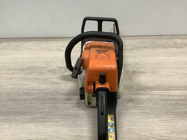 Stihl 017 kettingzaag - afbeelding 2 van  6